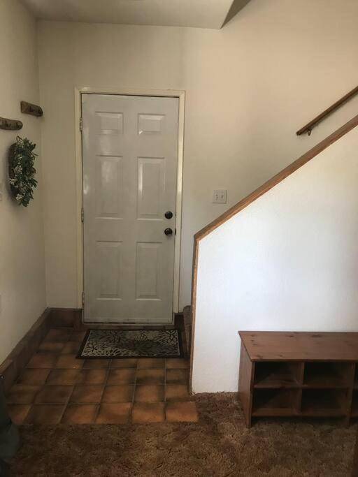 Cheerful 2-Bedroom Cottage Near Eagle Lake Susanville Exterior foto